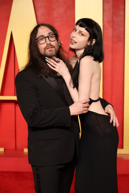 Sean Lennon and Kemp Muhl at the 2024 Vanity Fair Oscar Party