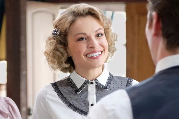 Kayla Wallace as Fiona Miller on When Calls the Heart