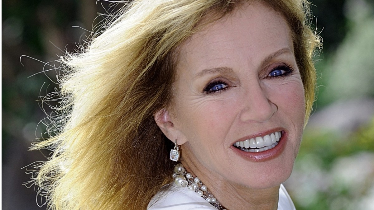Donna Mills