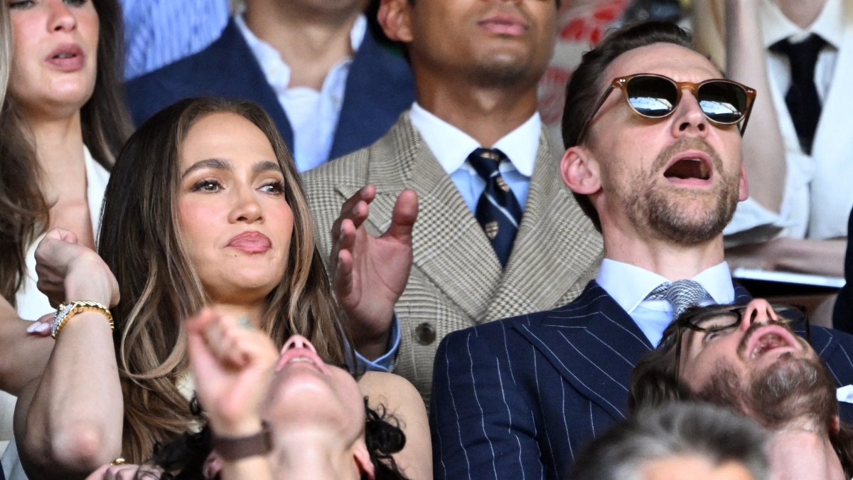 Tom Hiddleston - Jennifer Lopez
