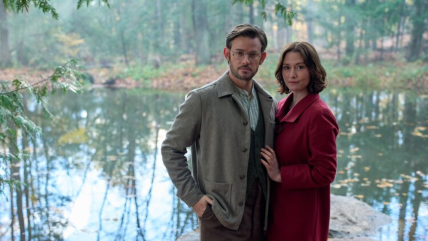 Elliot and Kat from Hallmark's "The Way Home"