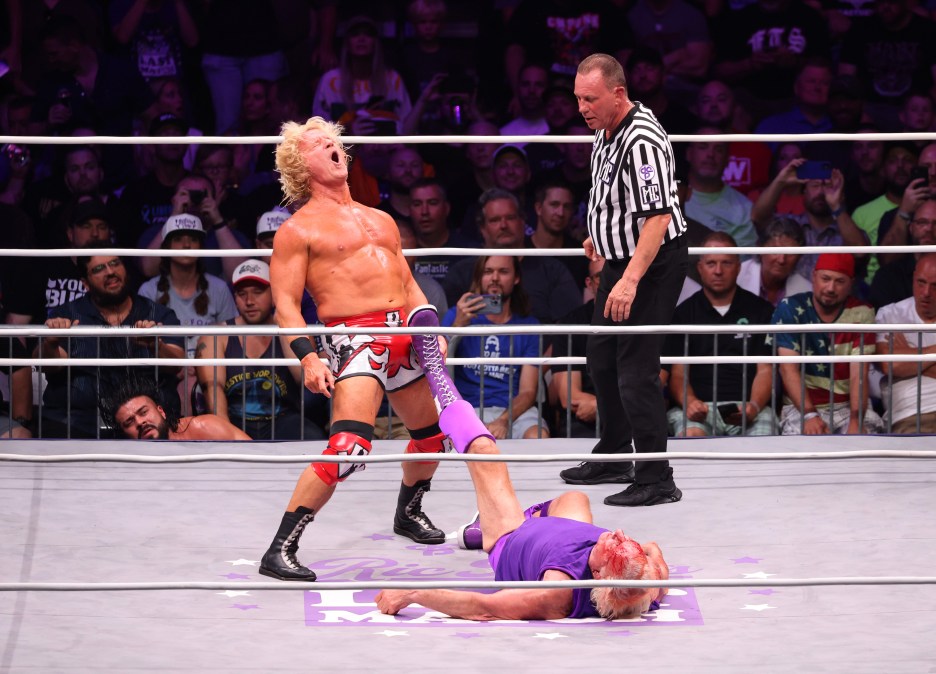 Jeff Jarrett wrestling the iconic Ric Flair.