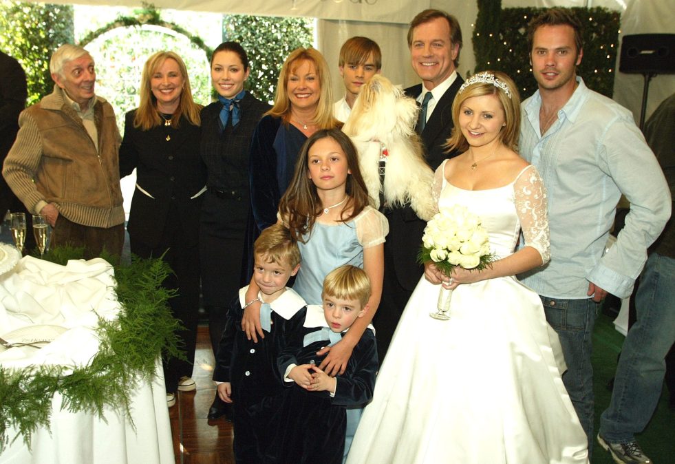 Aaron Spelling, Brenda Hampton, Jessica Biel, Catherine Hicks, David Gallagher, Stephen Collins, Happy (dog), Barry Watson, Nikolas Brino, Lorenzo Brino, Mackenzie Rosman, Beverley Mitchell