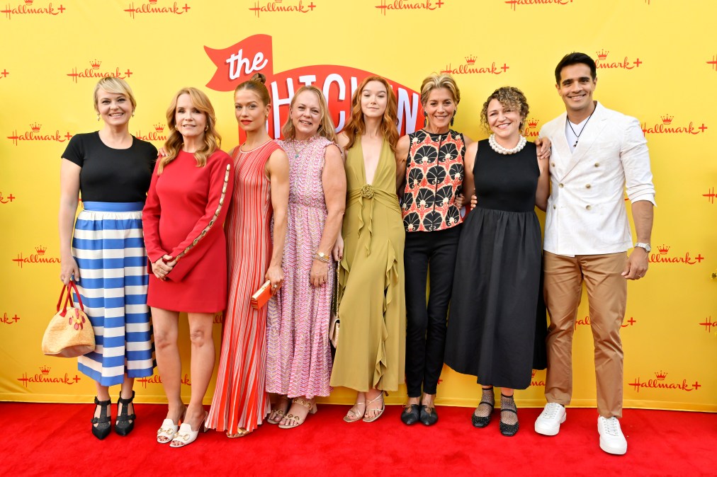 Executive Producer/Director Kimmy Gatewood, Lea Thompson, Genevieve Angelson, Lisa Hamilton Daly, EVP, Programming, Hallmark Media, Cassandra Sawtell, Wendie Malick, Executive Producer/Creator Annie Mebane, Ektor Rivera