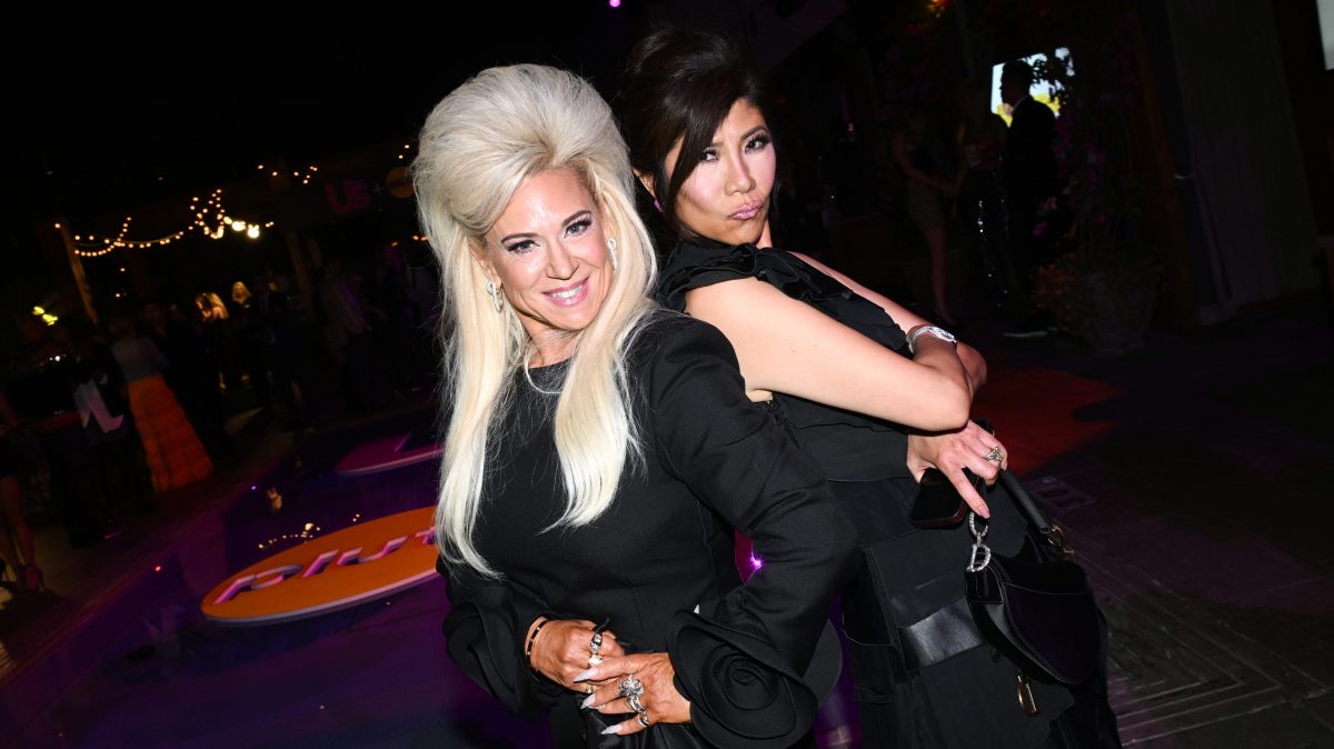 Theresa Caputo, Julie Chen Moonves