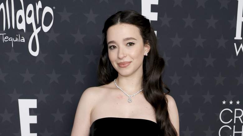 SANTA MONICA, CALIFORNIA - FEBRUARY 07: Mikey Madison attends the 30th Annual Critics Choice Awards at Barker Hangar on February 07, 2025 in Santa Monica, California. (Photo by Frazer Harrison/Getty Images)