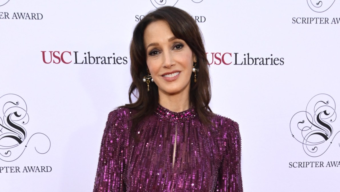Jennifer Beals.