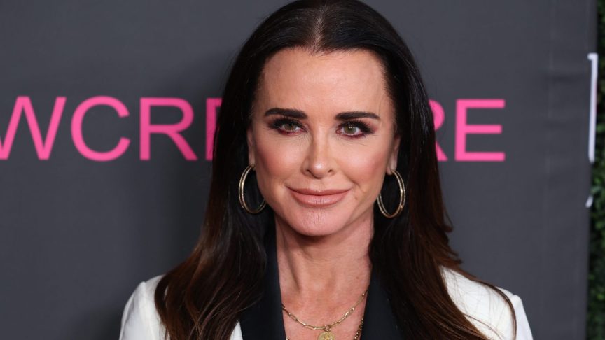Kyle Richards attends an Unforgettable Evening at The Beverly Hilton on April 28, 2025 in Beverly Hills, California.