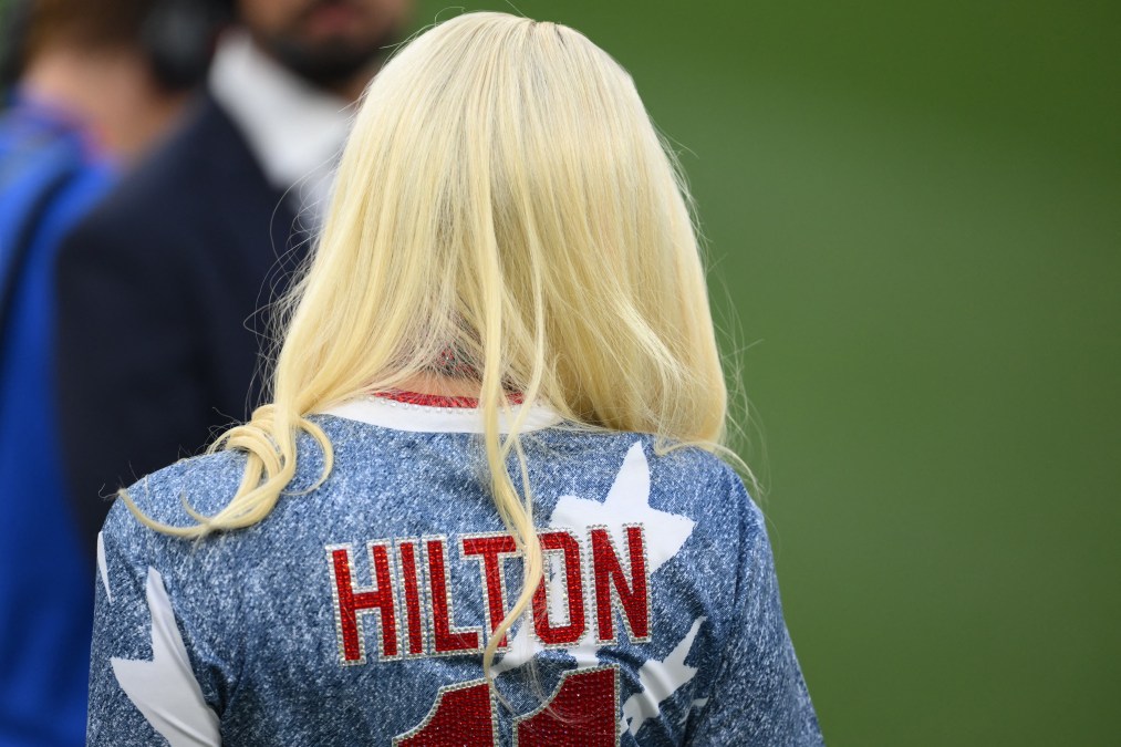Paris Hilton's old blonde look at the USA vs Turkey 2026 World Cup match.