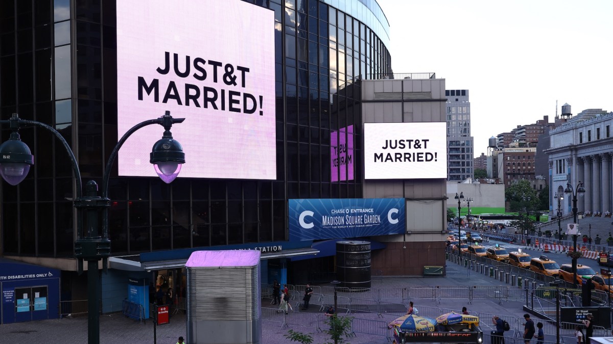 JUST+T Married sign outside of Madison Square Garden
