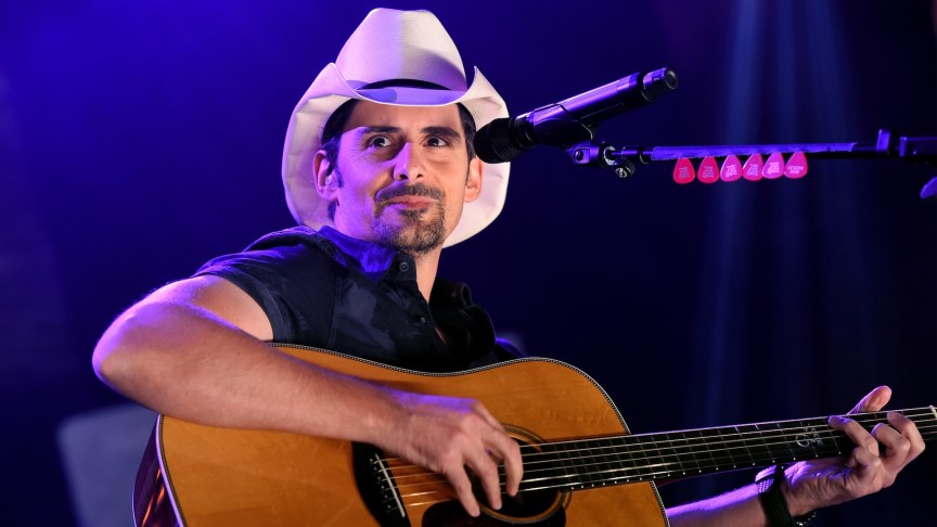 Brad Paisley in concert