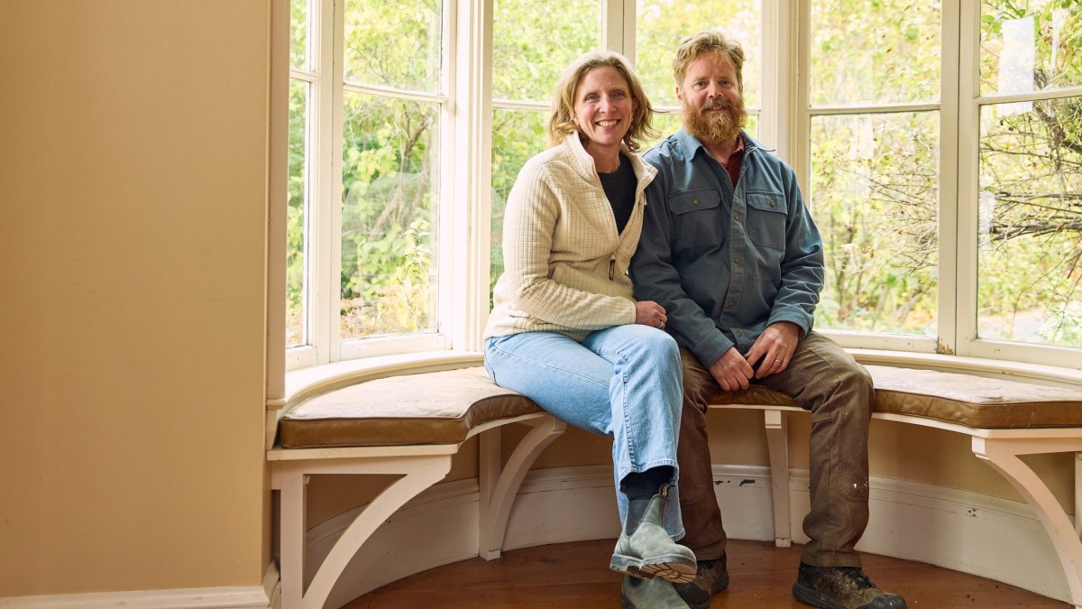 Chase and Sarah Morill in 'Maine Cabin Masters: All Inn.'