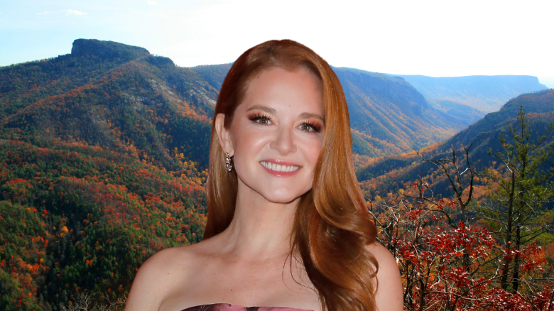 Sarah Drew smiling, Blue Ridge mountains