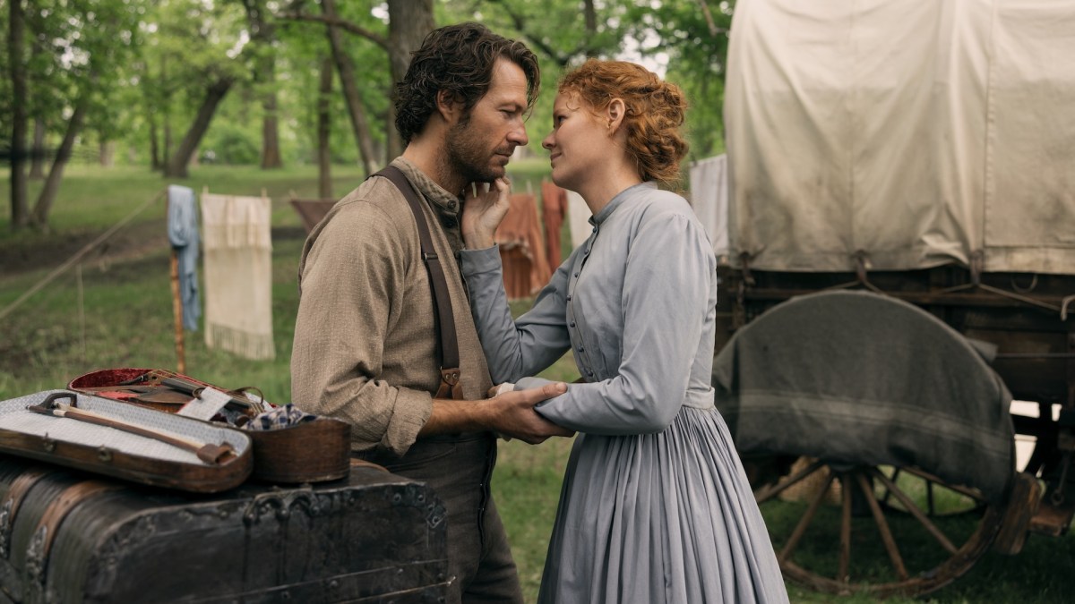 Luke Bracey as Charles Ingalls, Crosby Fitzgerald as Caroline Ingalls in 'Little House on the Prairie.'