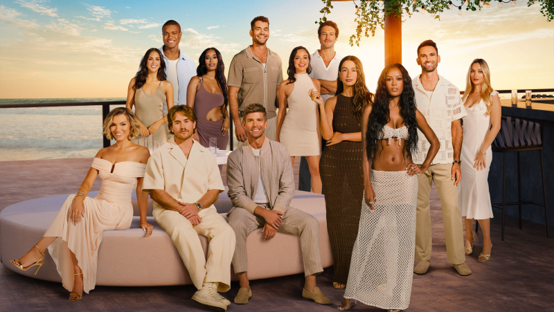 The Summer House Season 10 cast poses together in the official promotional cast photo.