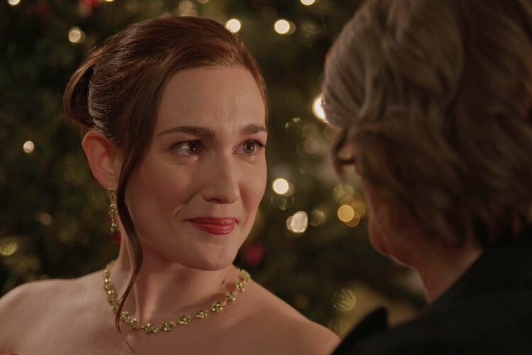 Katherine Barrell in Hallmark's "O Little Christmas Market"