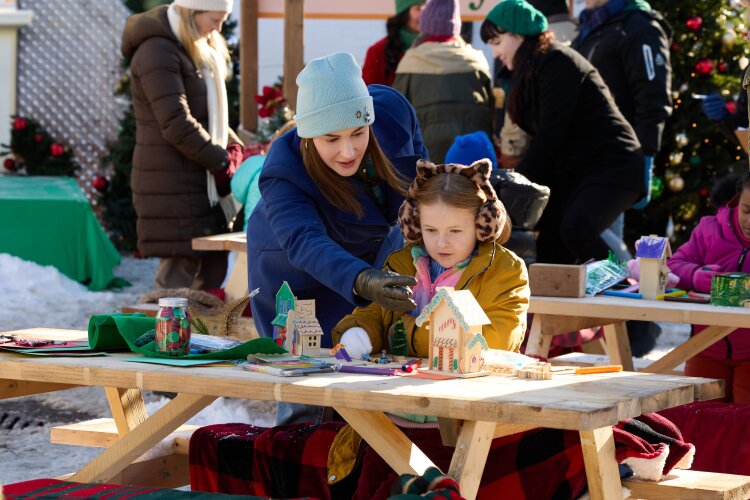 Katherine Barrell in Hallmark's "O Little Christmas Market"