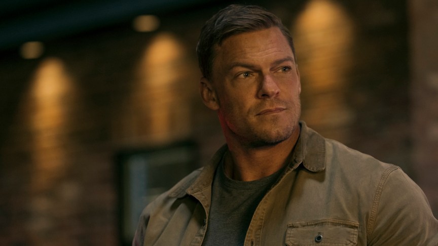 Alan Ritchson in 'Reacher.'