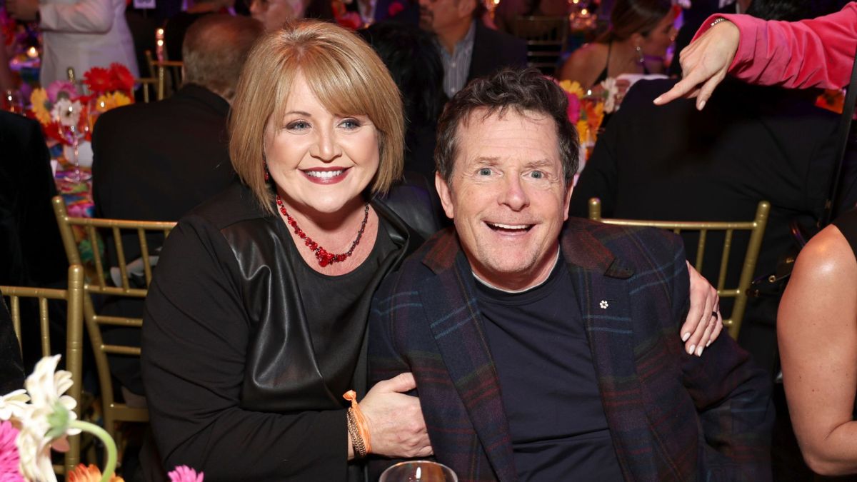Tina Yothers and Michael J. Fox attend 2023 A Funny Thing Happened On The Way To Cure Parkinson's at Casa Cipriani on November 11, 2023 in New York City