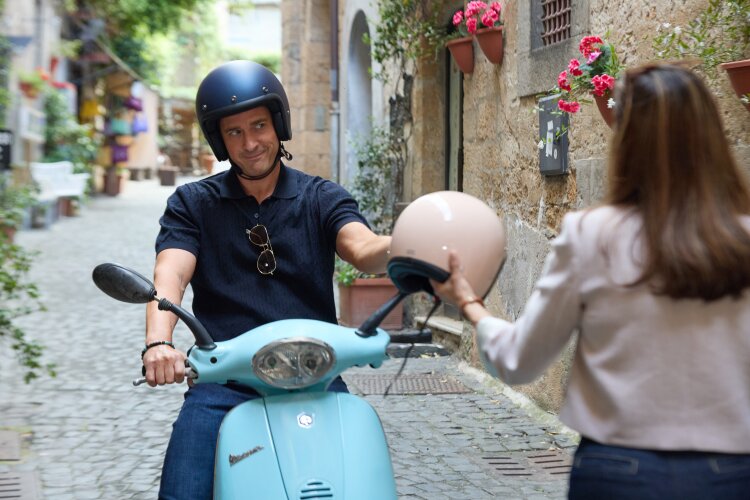 Hallmark's Toast to Italy