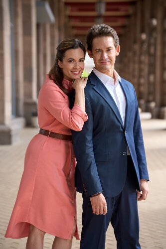 Hallmark's Toast to Italy