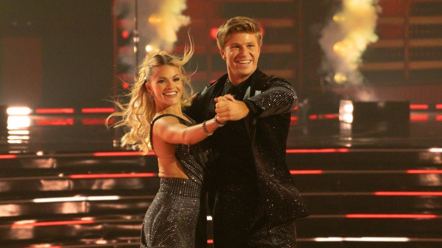Witney Carson and Robert Irwin