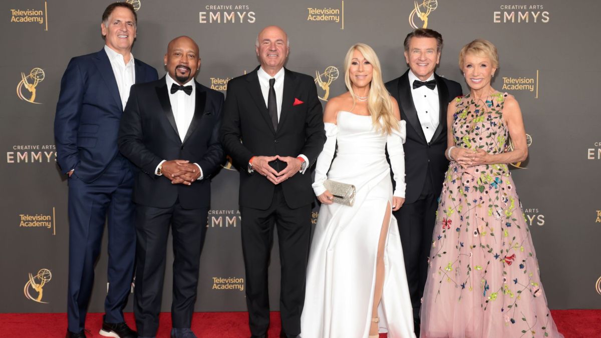 Mark Cuban, Daymond John, Kevin O'Leary, Lori Greiner, Robert Herjavec, and Barbara Corcoran attend the 76th Creative Arts Emmys Winner's Walk at Peacock Theater.