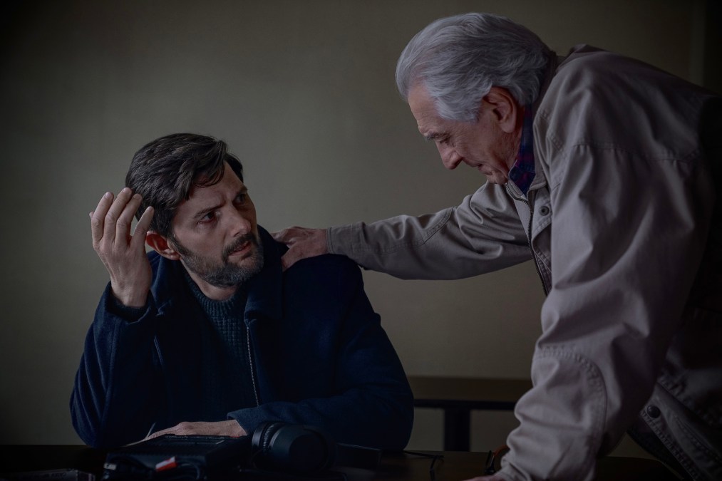 Adam Scott as Tom Kennedy and Robert De Niro as Peter Willis in 'The Whisper Man.'