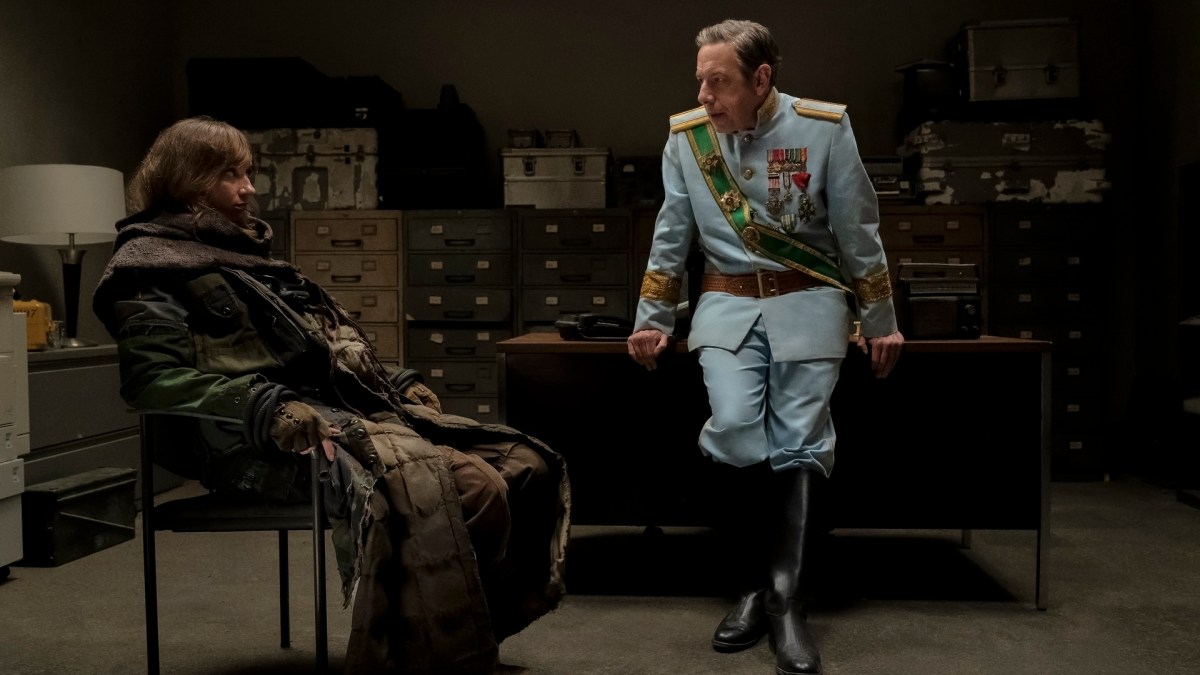 Lauren Lapkus and John Ross Bowie in 'Stuart Fails to Save the Universe'