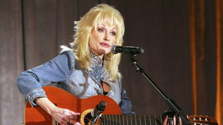 Singer Dolly Parton performs at the Weinstein Co. Pre-Oscar Party at the Pacific Design Center on March 4, 2006