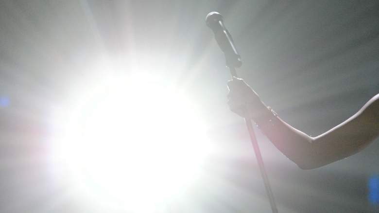 Microphone with light
