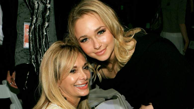 hayden panettiere and her mother Lesley Vogel attend a fashion show