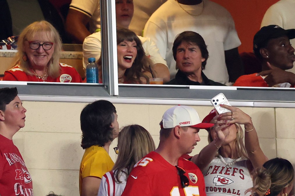 Taylor Swift at Chiefs game with Tom Cruise.