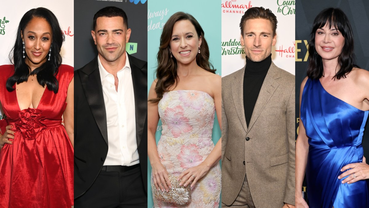 Tamera Mowry-Housley, Jesse Metcalfe, Lacey Chabert, Andrew Walker and Catherine Bell